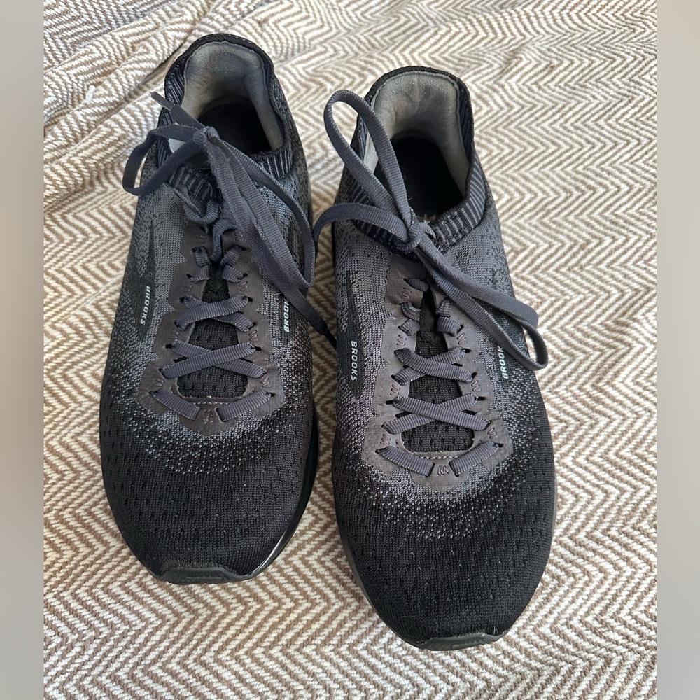 Brooks shoes